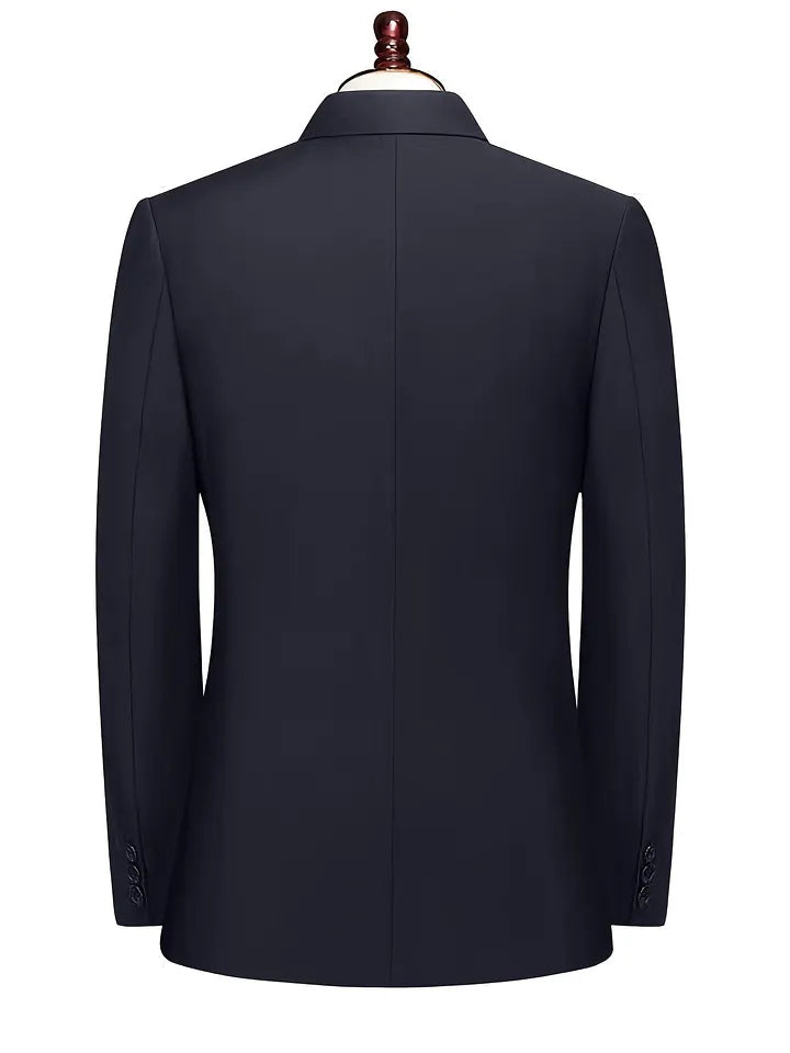 เสื้อสูทผู้ชายทรงเข้ารูป (Slim Fit) สไตล์กึ่งทางการ เหมาะสำหรับใส่ทำงาน